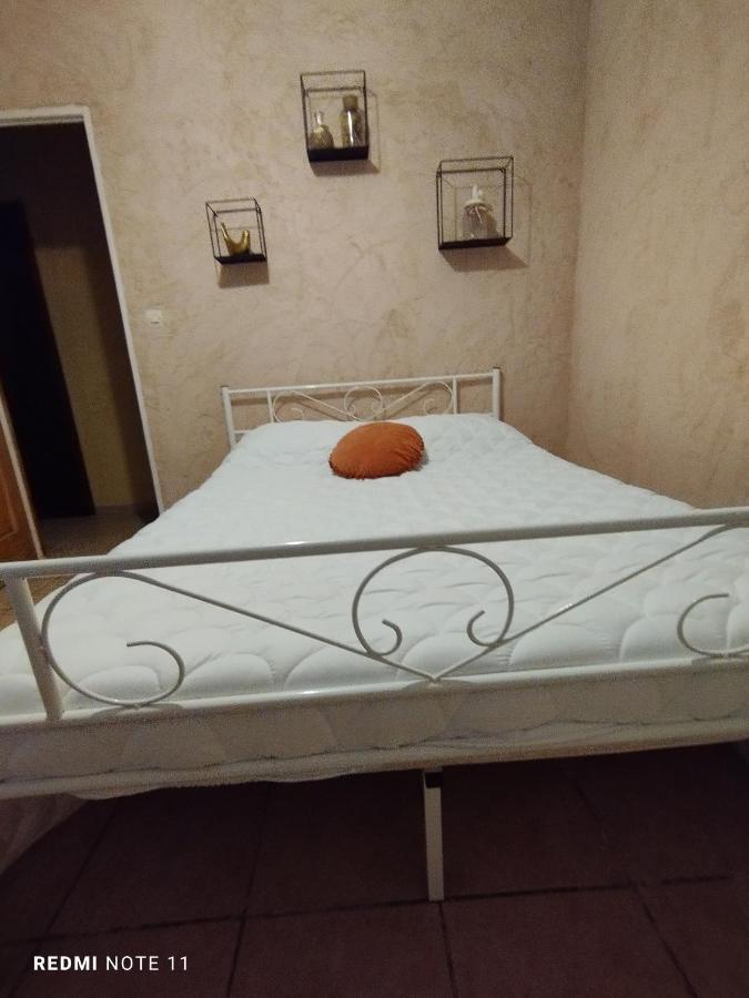 Chambre D Hotes En Provence, Au Pied Du Luberon, Les Coquelicots La Tour-dʼAigues Εξωτερικό φωτογραφία